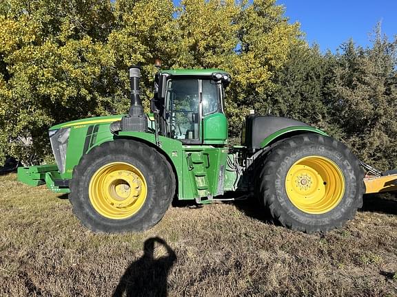 Image of John Deere 9620R equipment image 1