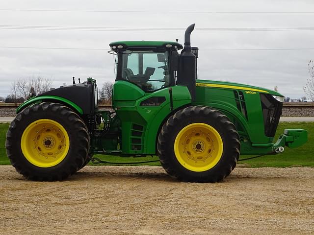 Image of John Deere 9620R equipment image 1