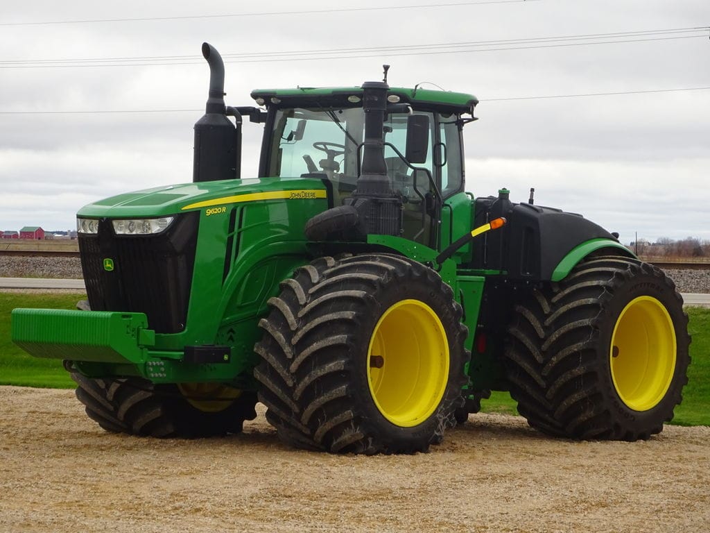 2020 John Deere 9620R Equipment Image0