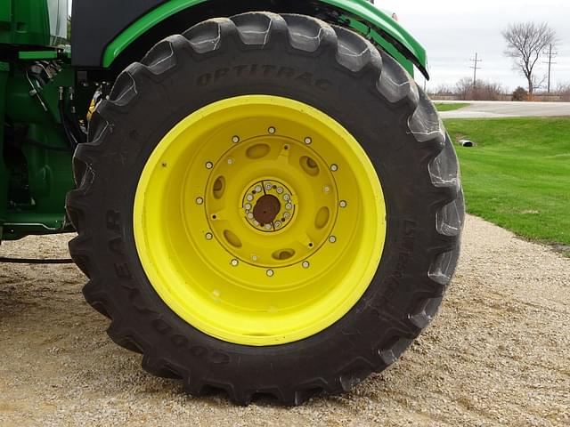 Image of John Deere 9620R equipment image 4