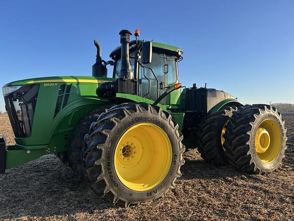 Image of John Deere 9620R equipment image 1