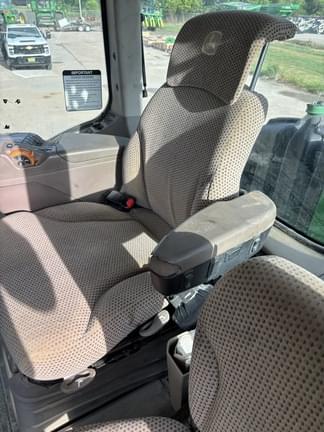 Image of John Deere 9620R equipment image 4
