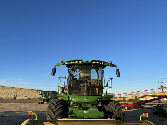 Image of John Deere 9800 equipment image 1