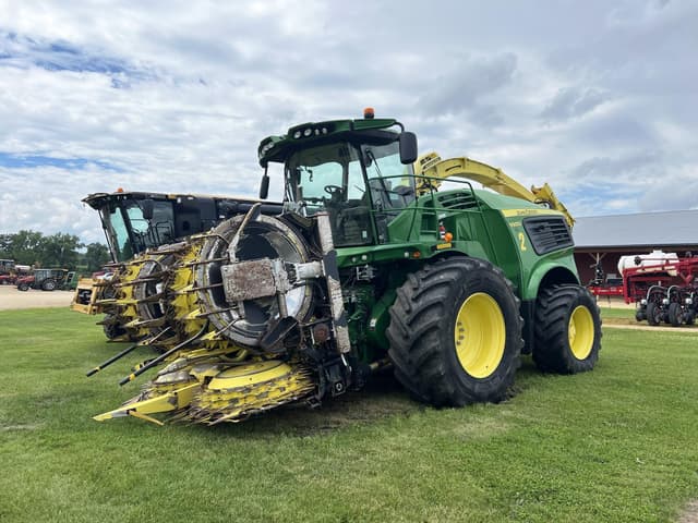 Image of John Deere 9900 equipment image 1