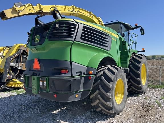 Image of John Deere 9900i equipment image 2
