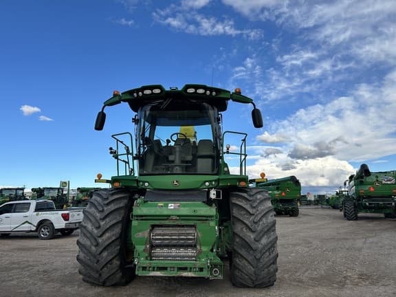 Image of John Deere 9900 equipment image 1