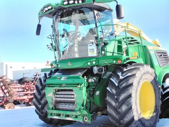 Image of John Deere 9900 equipment image 1