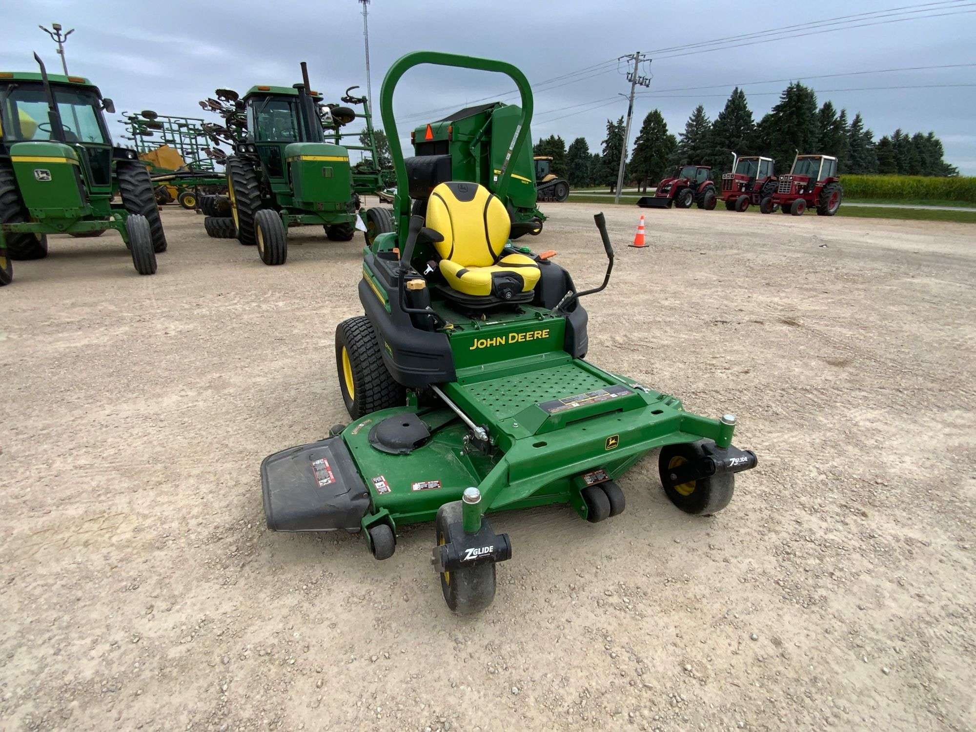 2020 John Deere 997 Equipment Image0