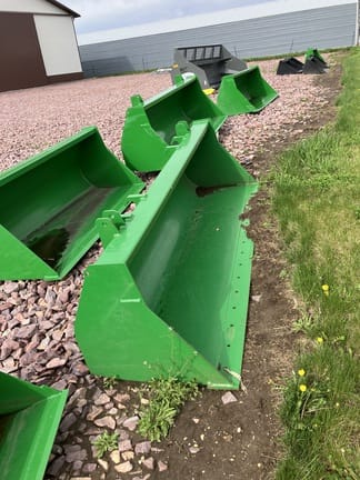 Main image John Deere Bucket