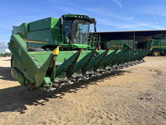 2020 John Deere C12R Equipment Image0