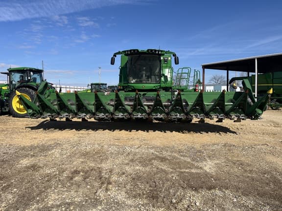 Image of John Deere C12R equipment image 2