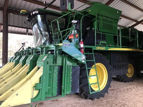 Image of John Deere CP690 equipment image 3