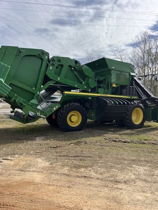 2020 John Deere CP690 Equipment Image0