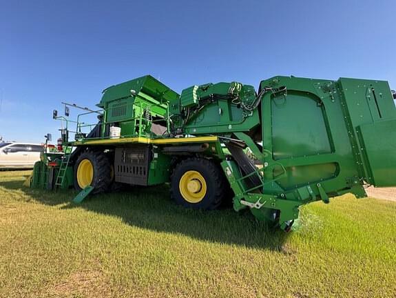 Image of John Deere CP690 equipment image 3