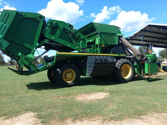 Image of John Deere CP690 equipment image 4