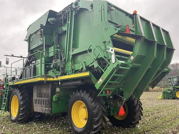 Main image John Deere CP690 3