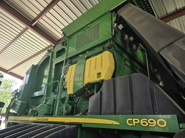 Image of John Deere CP690 equipment image 4