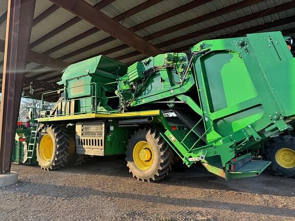 Image of John Deere CP690 equipment image 2