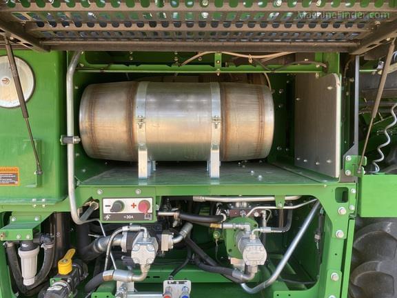 Image of John Deere CP690 equipment image 3