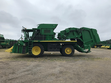 Main image John Deere CP690