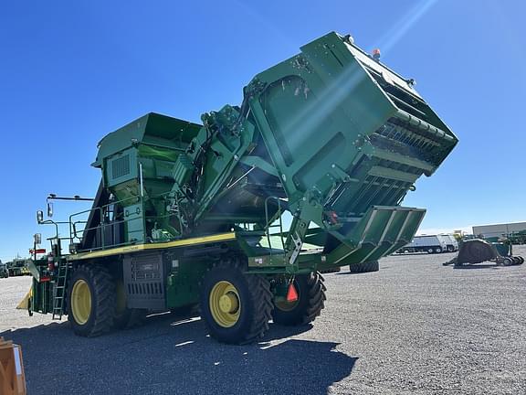 Image of John Deere CP690 equipment image 2