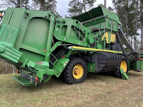 Image of John Deere CP690 equipment image 4