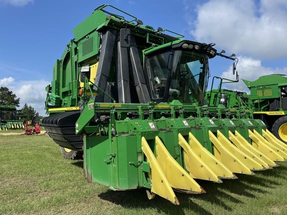 Main image John Deere CP690