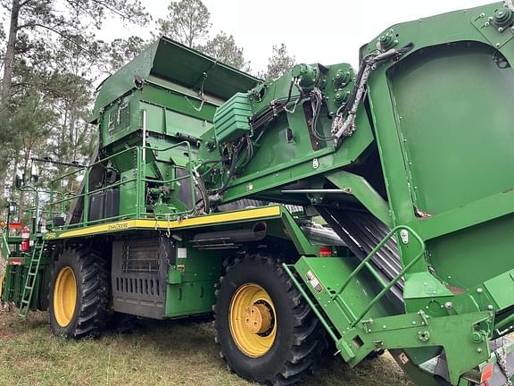 Image of John Deere CP690 equipment image 2