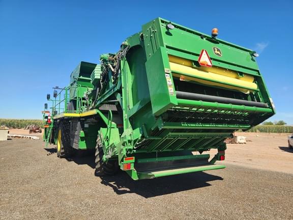 Image of John Deere CP690 equipment image 4