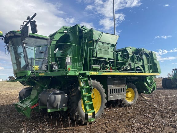 2020 John Deere CS690 Equipment Image0