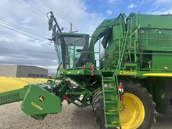 Image of John Deere CS690 equipment image 1