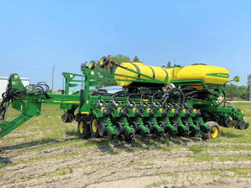 Main image John Deere DB44