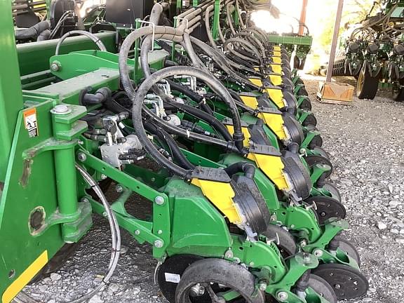 Image of John Deere DB60 equipment image 1