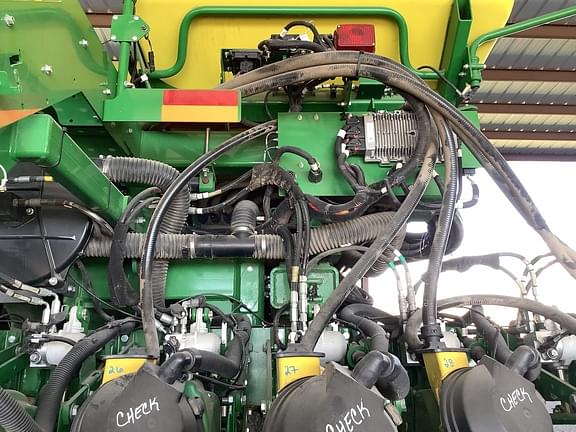 Image of John Deere DB60 equipment image 4