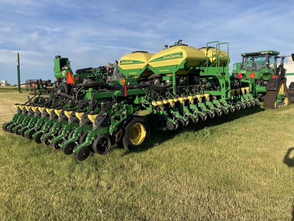 Main image John Deere DB60