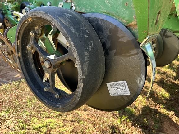 Image of John Deere DB60 equipment image 2