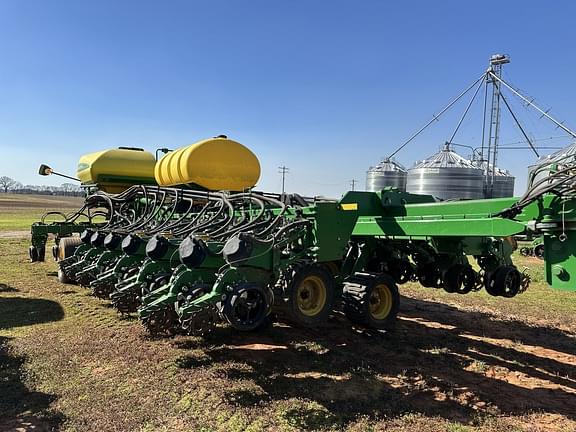 Image of John Deere DB60 Primary image