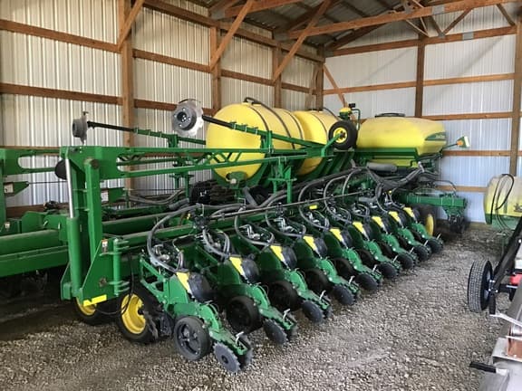 Image of John Deere DB60 equipment image 3