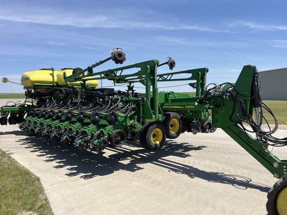 Image of John Deere DB60 equipment image 4