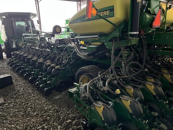 Image of John Deere DB60 equipment image 2