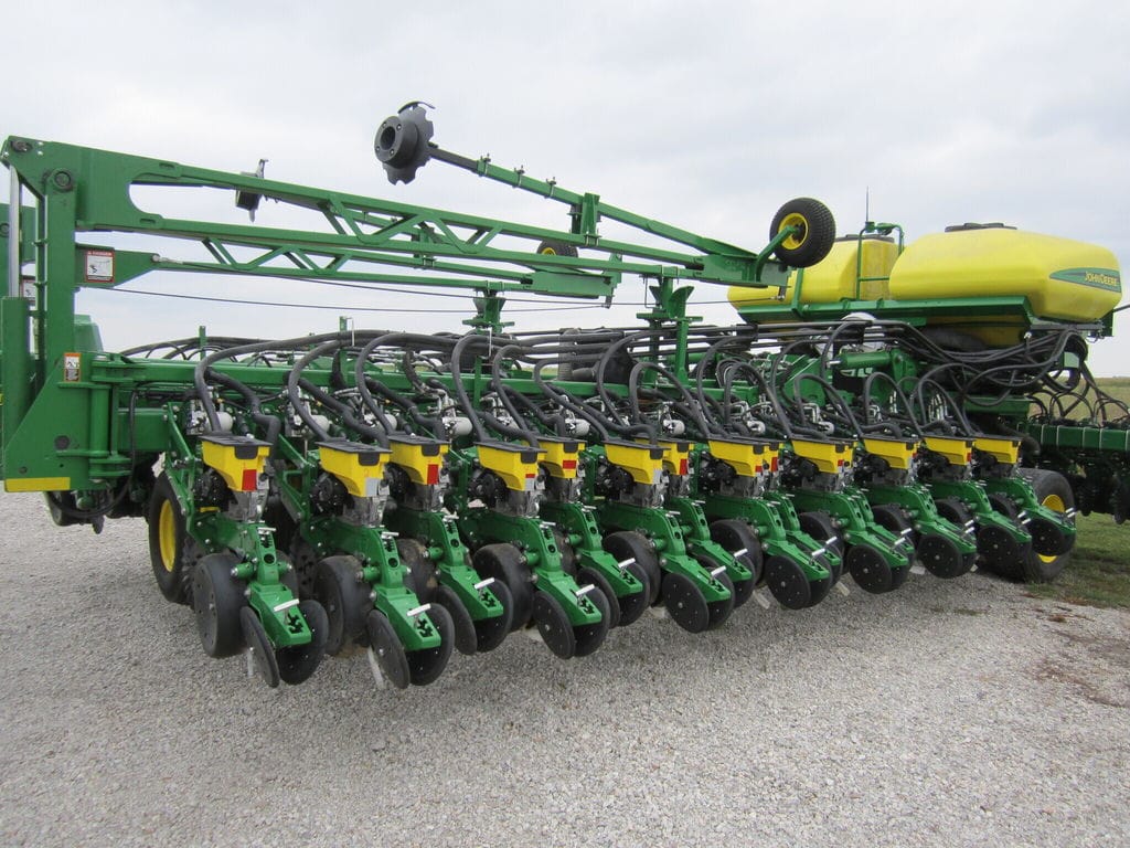 Main image John Deere DB60