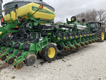 Main image John Deere DB60