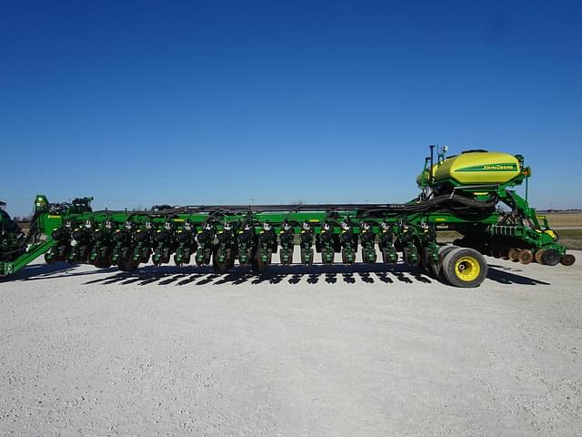 Image of John Deere DB80 equipment image 2