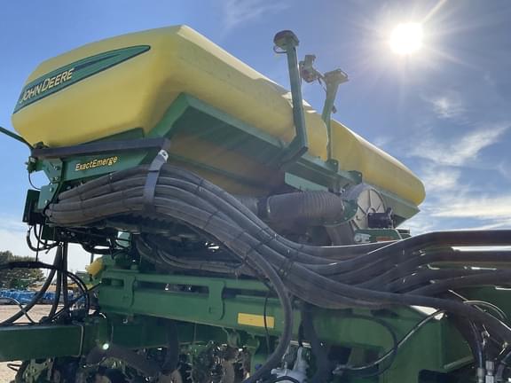 Image of John Deere DB80 equipment image 4