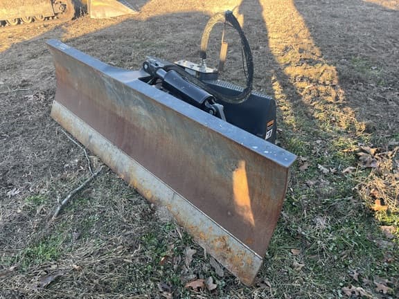 Image of John Deere Worksite Pro DB84 equipment image 2