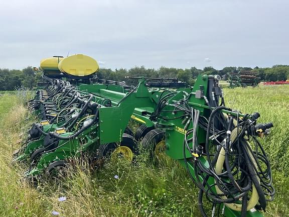 Image of John Deere DB90 Primary image