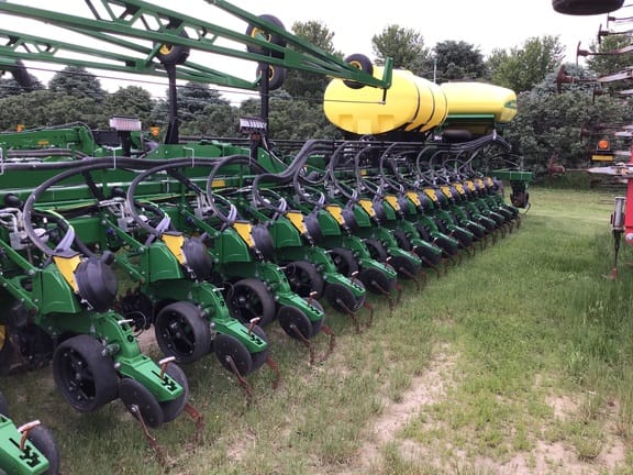 Main image John Deere DB90