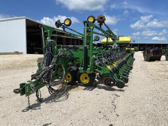 Image of John Deere DB90 equipment image 4