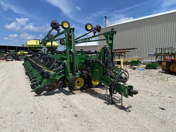 Image of John Deere DB90 equipment image 4