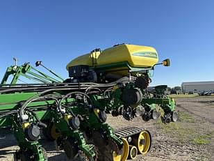 Main image John Deere DB90 0